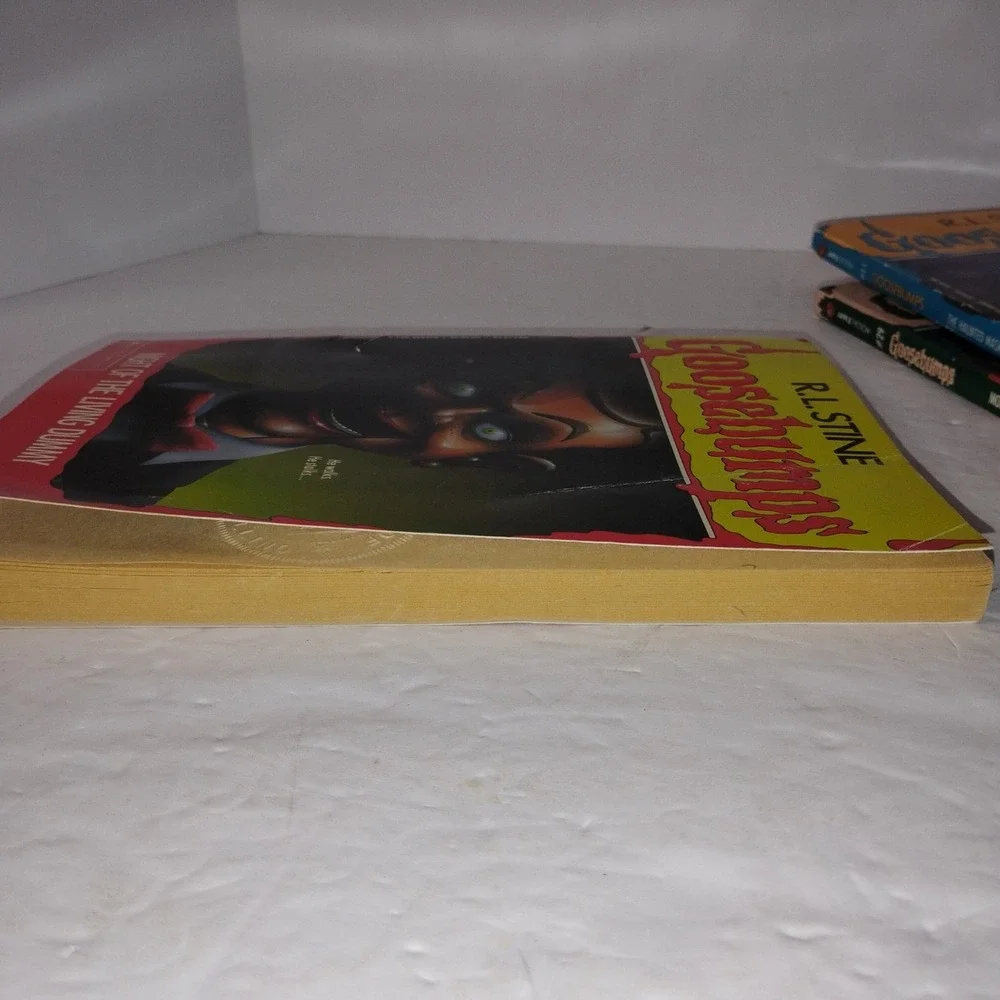 Goosebumps FIRST PRINT Night of the Living Dummy  R.L. Stine‎